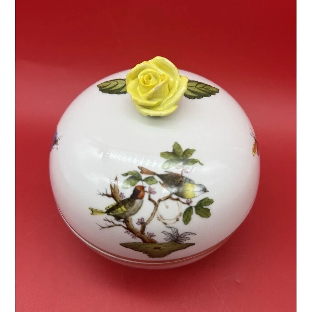 Vintage Herend Queen Victoria Yellow Rose Finial Porcelain Trinket Box
